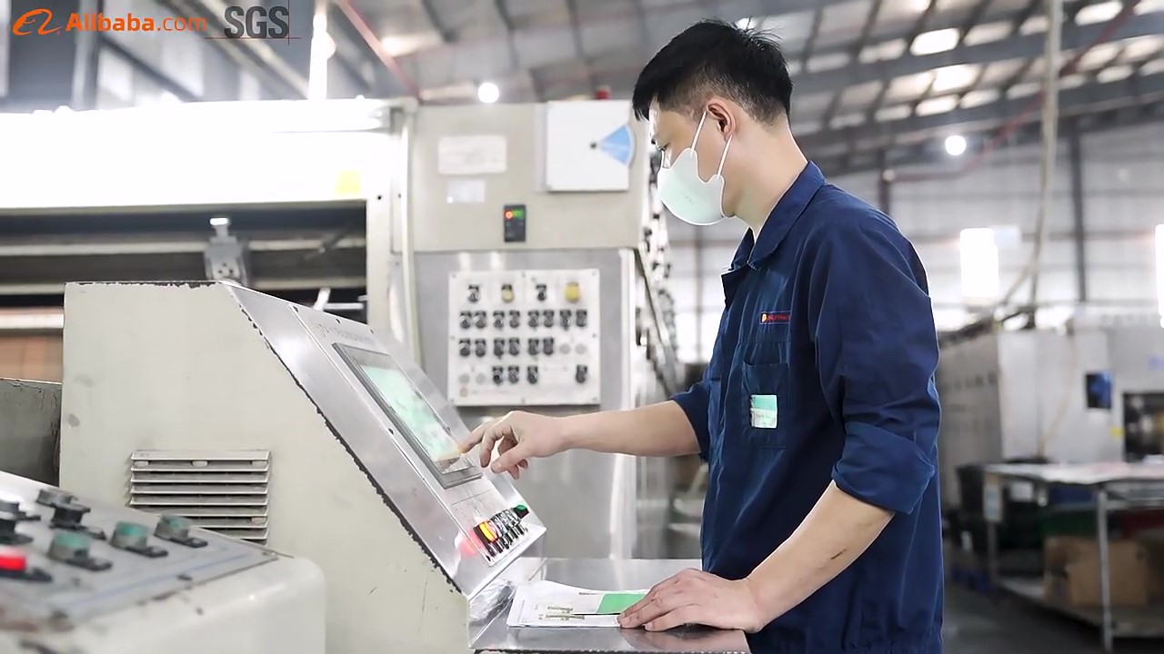 Nhân sự Châu Thái Sơn làm việc